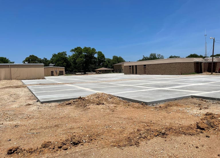 Large commercial concrete slab project completed by APC in Central Texas